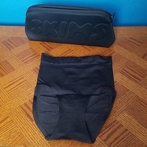 Skims High Waisted Bonded Brief Onyx XXS